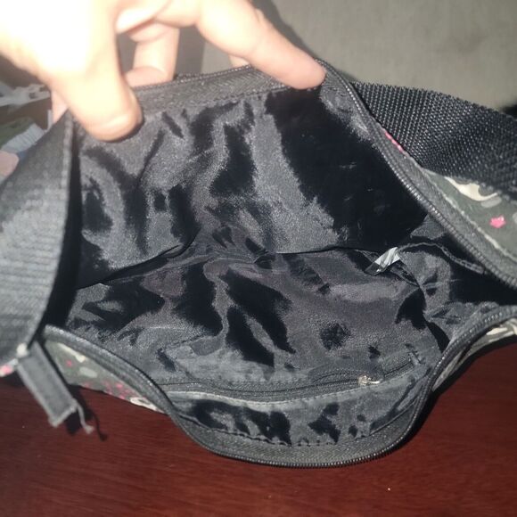 Nightmare Before Christmas Jack Skellington Hand Purse  Skull Bag Loungefly - Picture 6 of 8